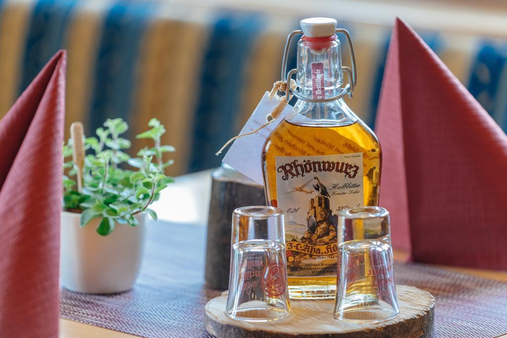 Hotel Rhoenhof Hünfeld エクステリア 写真
