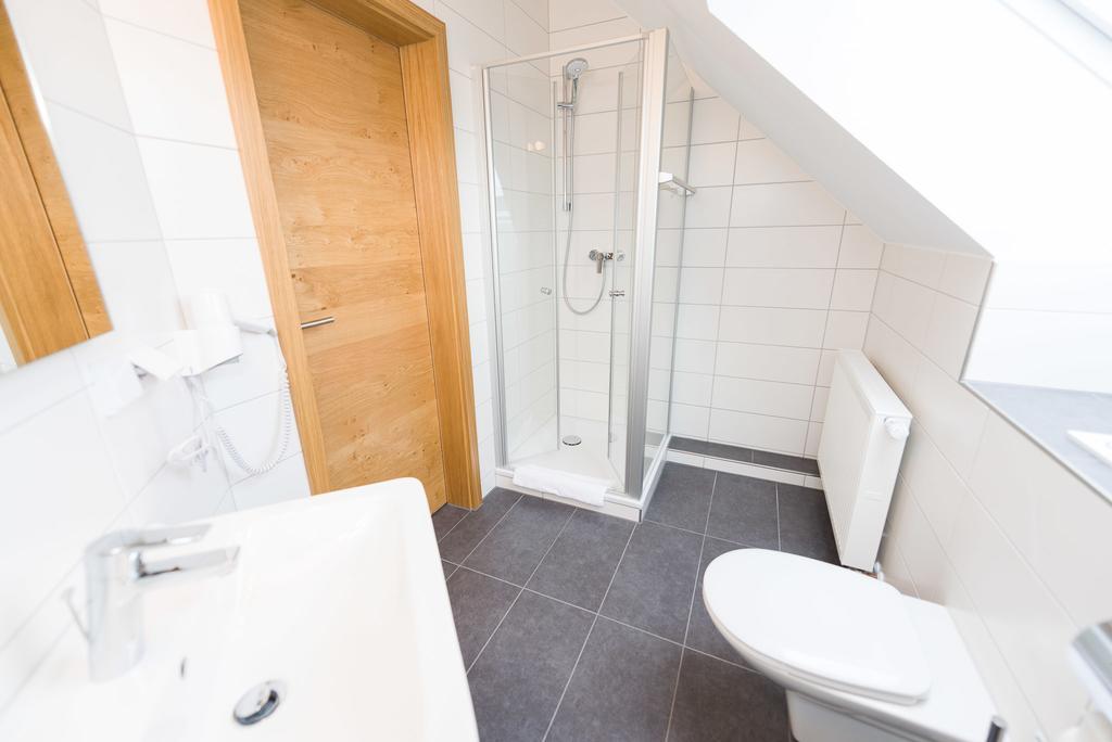 Hotel Rhoenhof Hünfeld エクステリア 写真