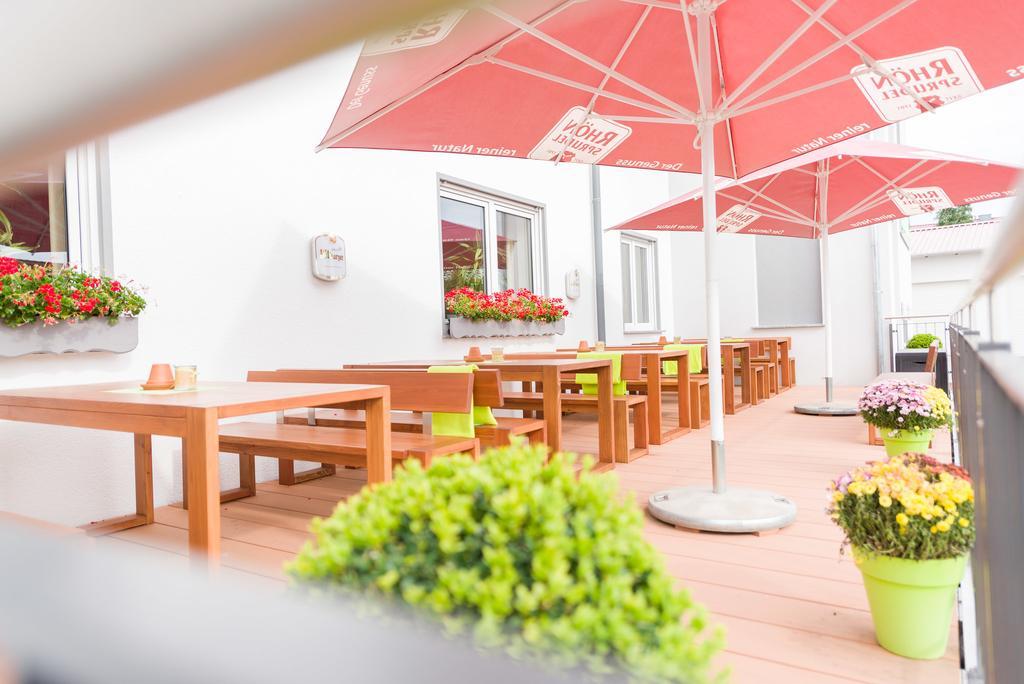 Hotel Rhoenhof Hünfeld エクステリア 写真