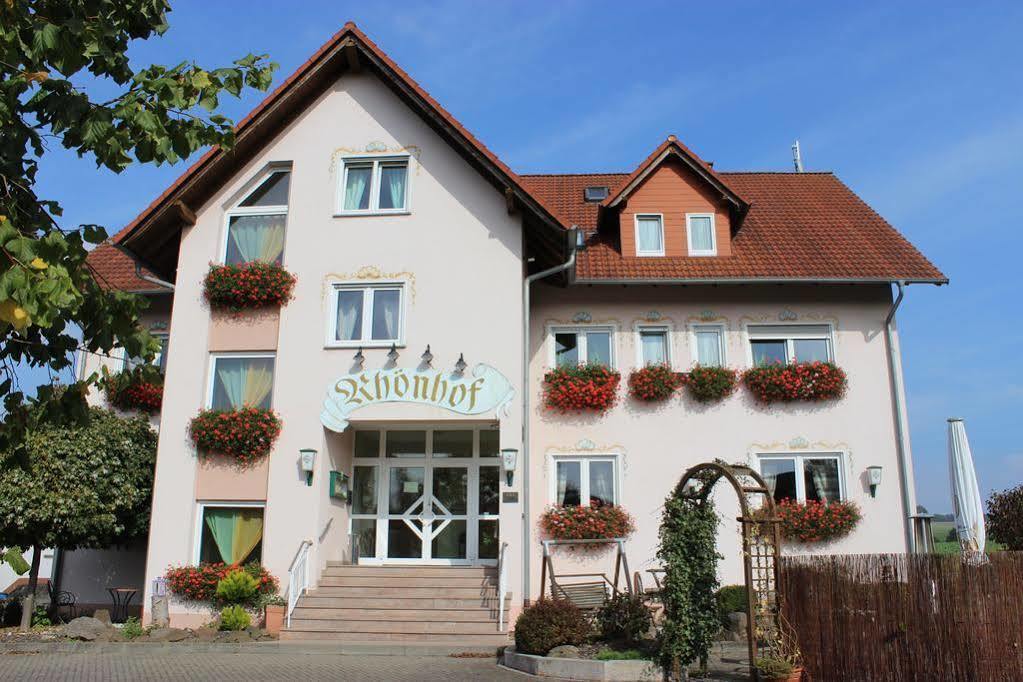 Hotel Rhoenhof Hünfeld エクステリア 写真